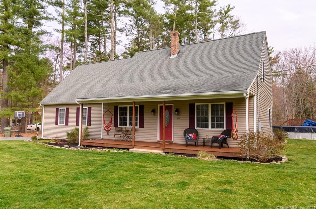 414 Valley Rd, Killingly, CT 06241