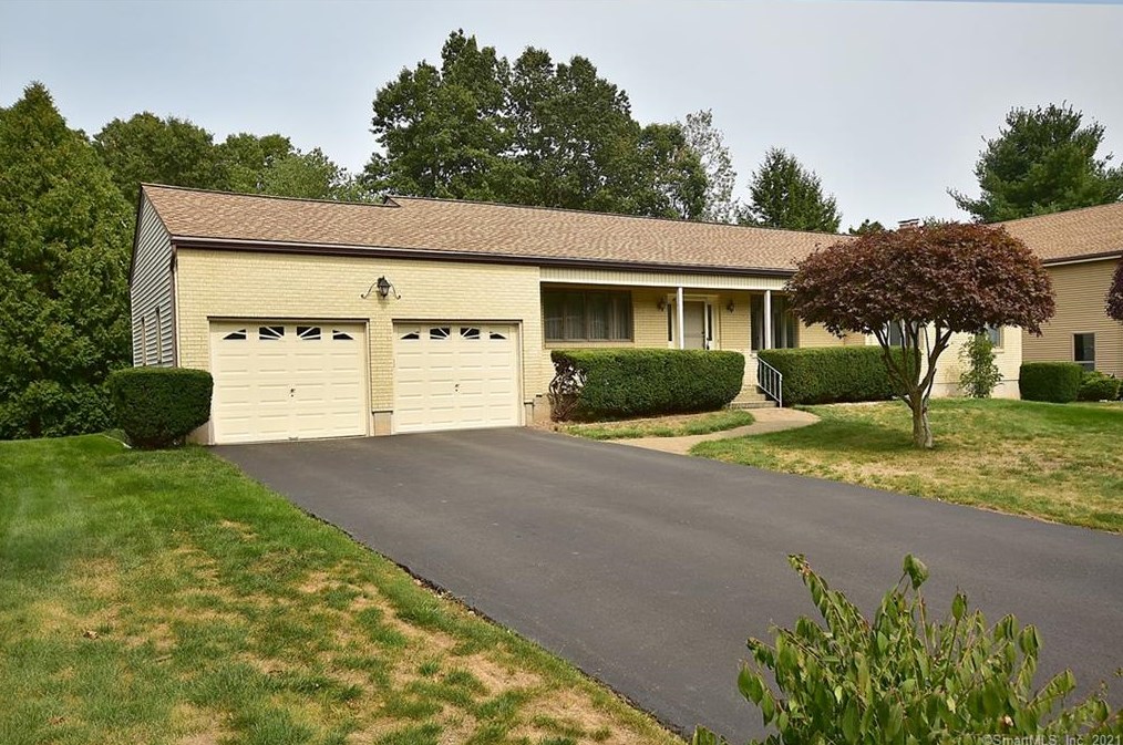 48 Paper Chase, Wapping, CT 06074