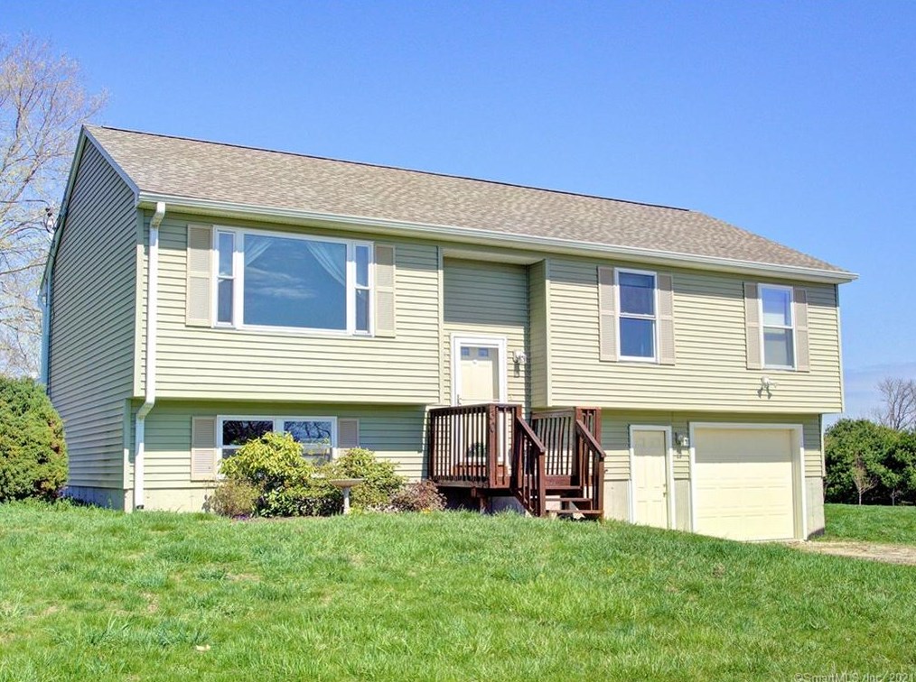 30 Samuel Hill Rd, Columbia, CT 06237-1424