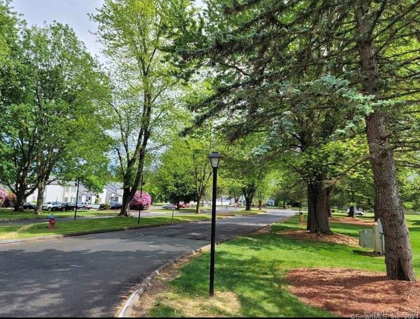 1310 Twin Circle Dr #1310, Wapping, CT 06074