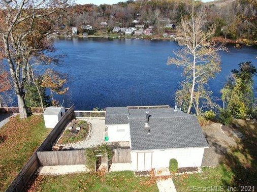 100 Waterview Dr, Sandy Hook, CT 06482