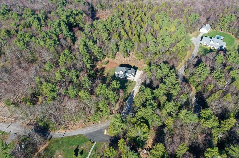 151 Losaw Rd, Winsted CT  06098-4127 exterior