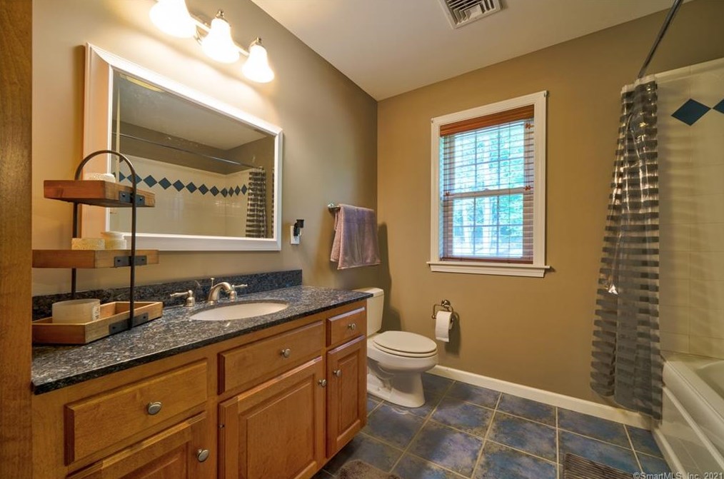 151 Losaw Rd, Winsted CT  06098-4127 exterior