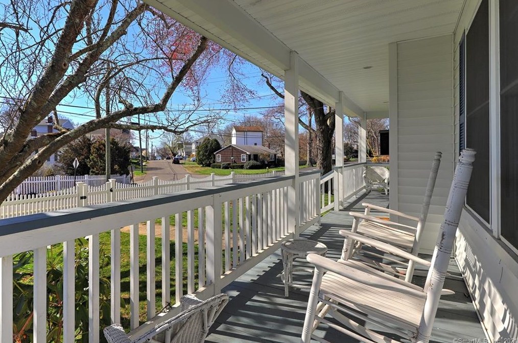 346 Welchs Point Rd, Milford, CT 06460