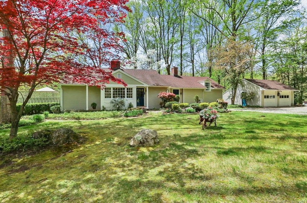 43 Old Stagecoach Rd, West Redding, CT 06896-1908