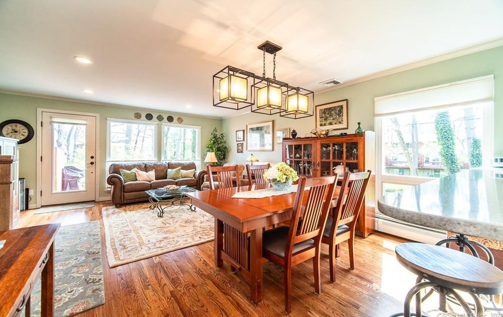 86 Centerbrook Rd, New Haven, CT 06518-3400
