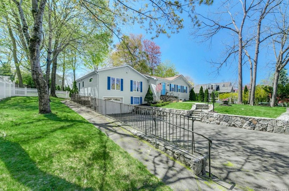 30 Emma Rd, Stamford, CT 06905