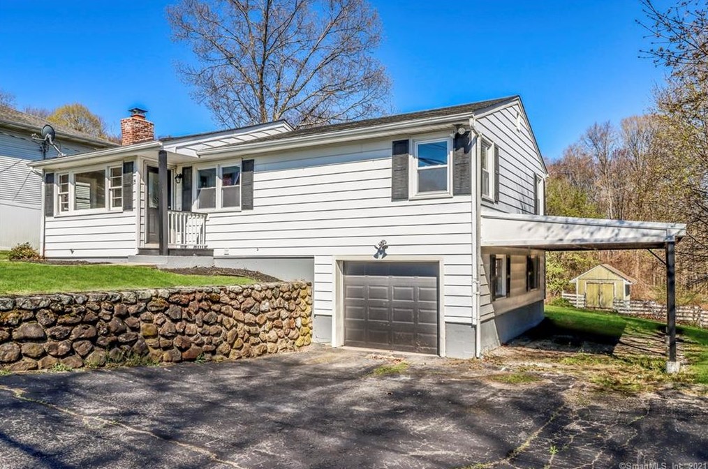 50 Trumbull St, Watertown, CT 06795