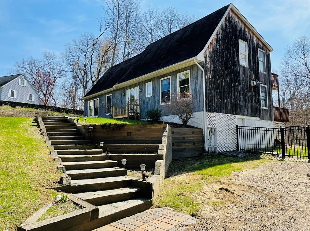 7 Pleasant View Dr, Washington Depot, CT 06777