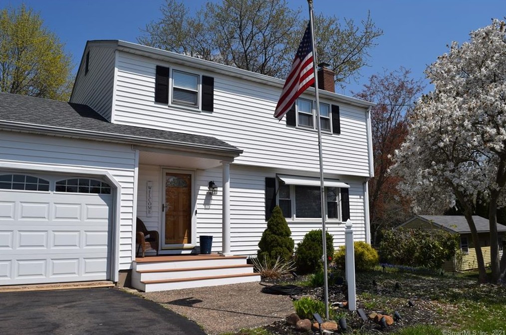 169 Northfield Rd, Meriden, CT 06450-6929