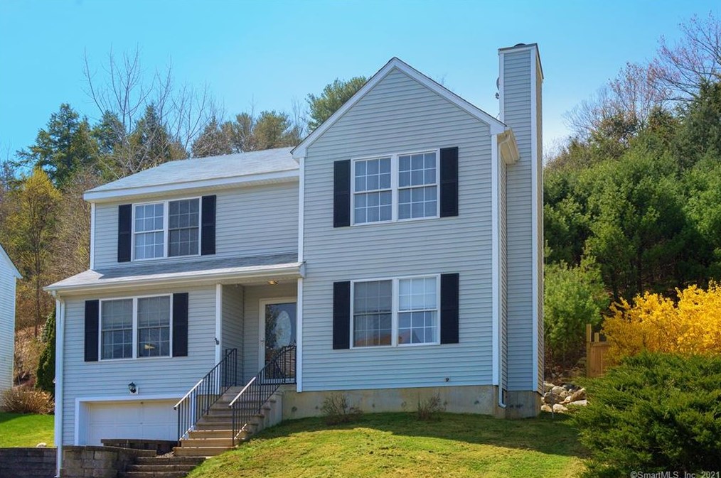 11 Ridge View Terrace, New Hartford, CT 06057