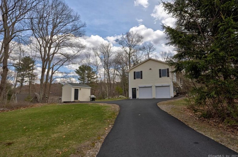31 White Rd, Ellington, CT 06029