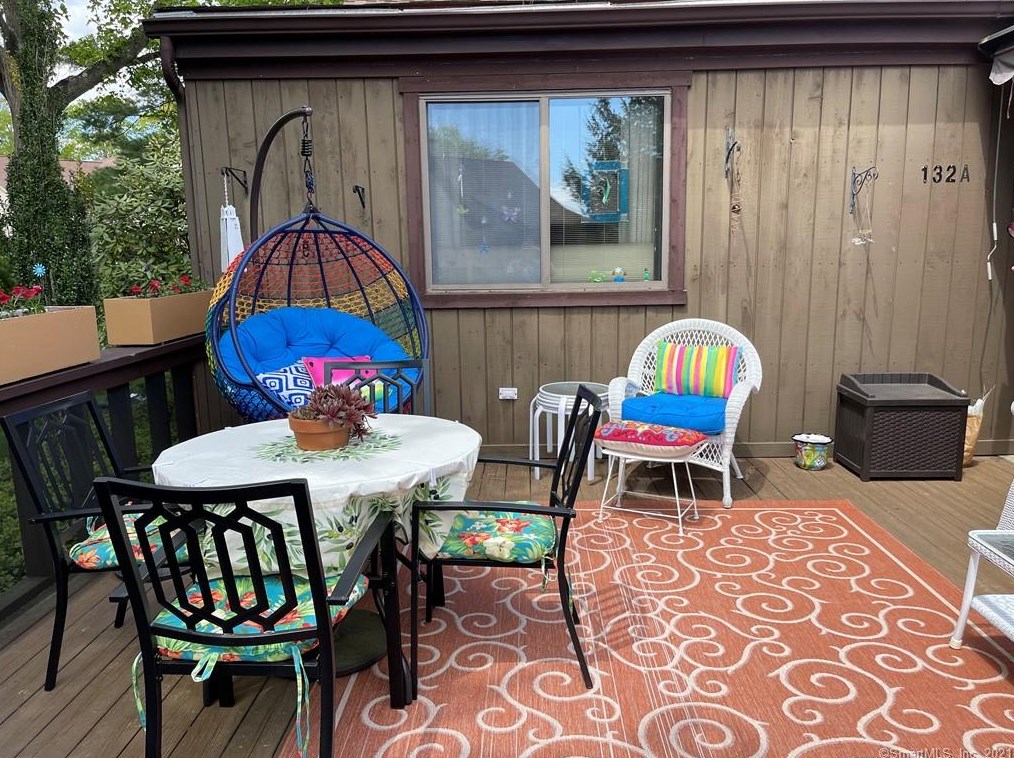 132 Bison Ln #a, Stratford, CT 06614