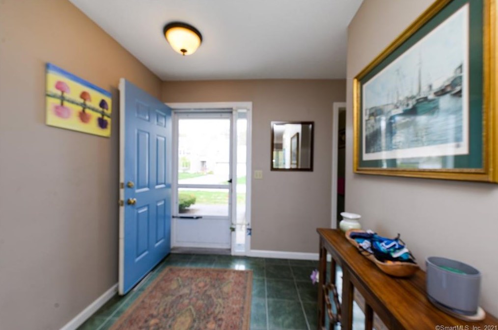 4 Fairmount Ln #4, Granby, CT 06035