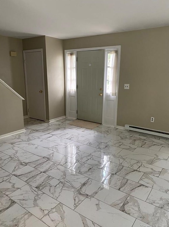 6 Laura Ln Unit 6, Bethel, CT