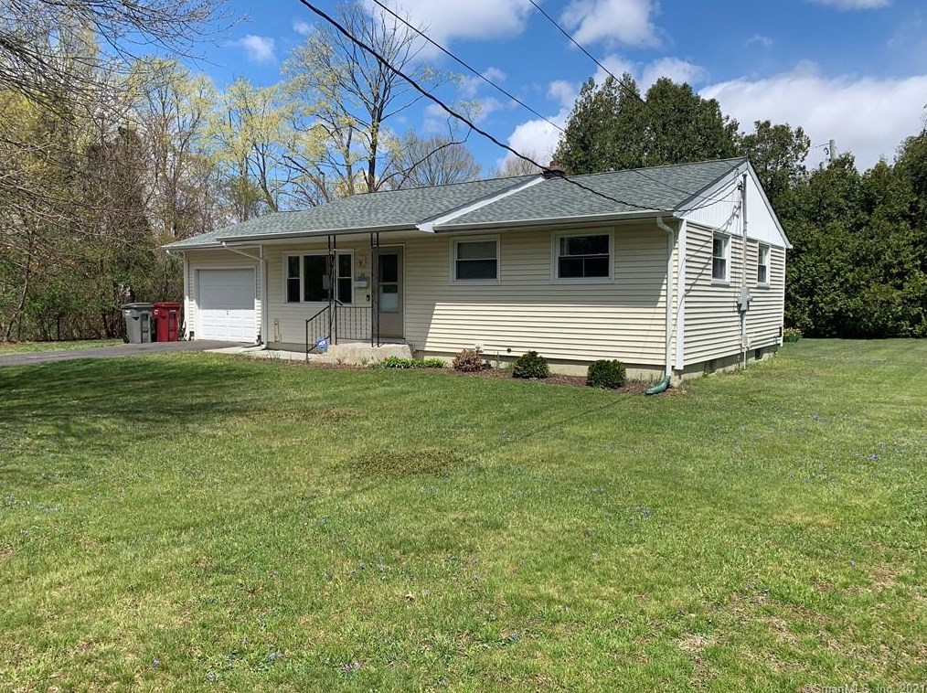 27 Beacon Wood Ct, Union City, CT 06770-4920