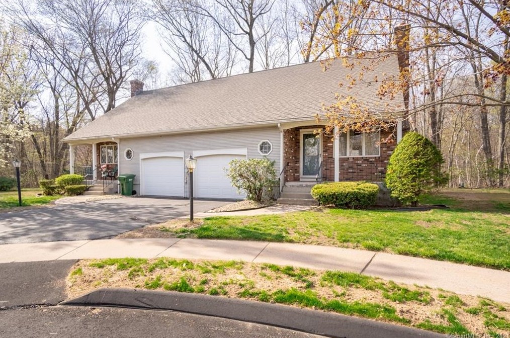 21 Waterview Dr #21, Windsor, CT 06095