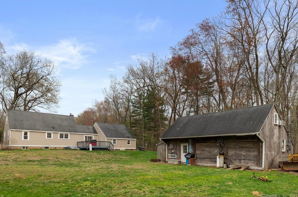 229 Foster Rd, Wapping, CT 06074