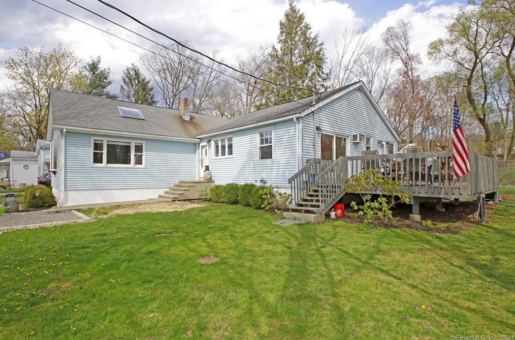 6 Deerfield Rd, Danbury, CT 06812
