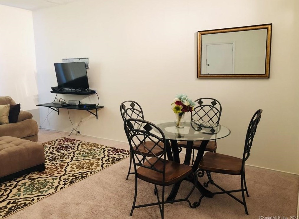 949 Pleasant Valley Rd #3-2, Wapping, CT 06074
