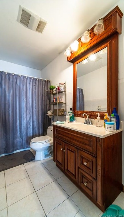 1219 Cromwell Hills Dr, Cromwell CT  06416-1839 exterior