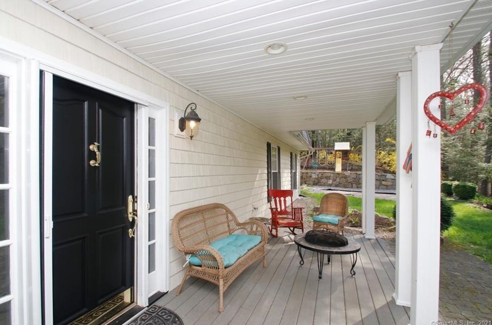 115 Old Poverty Rd, Southbury, CT 06488-1701