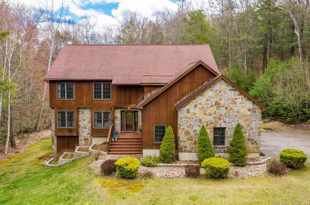 110 Elizabeth Rd, New Hartford, CT 06057