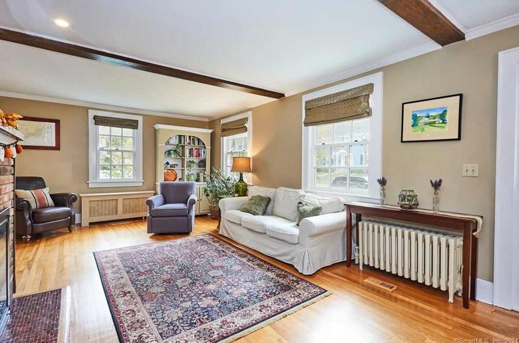 9 Merrill Rd, Norwalk, CT 06851