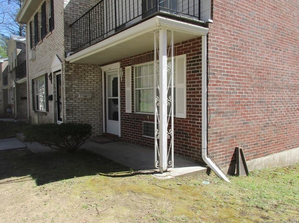 14 Surrey Ln Unit 14, Torrington, CT