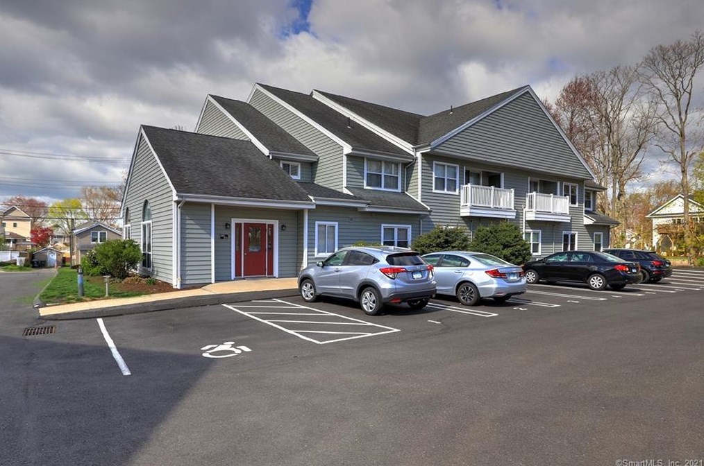 202 Mariners Walk, Milford, CT 06460