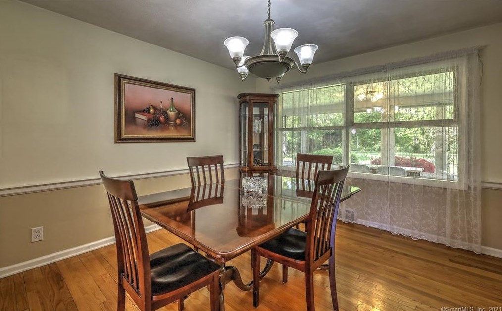 454 Ridge Rd, Orange CT  06477-2828 exterior