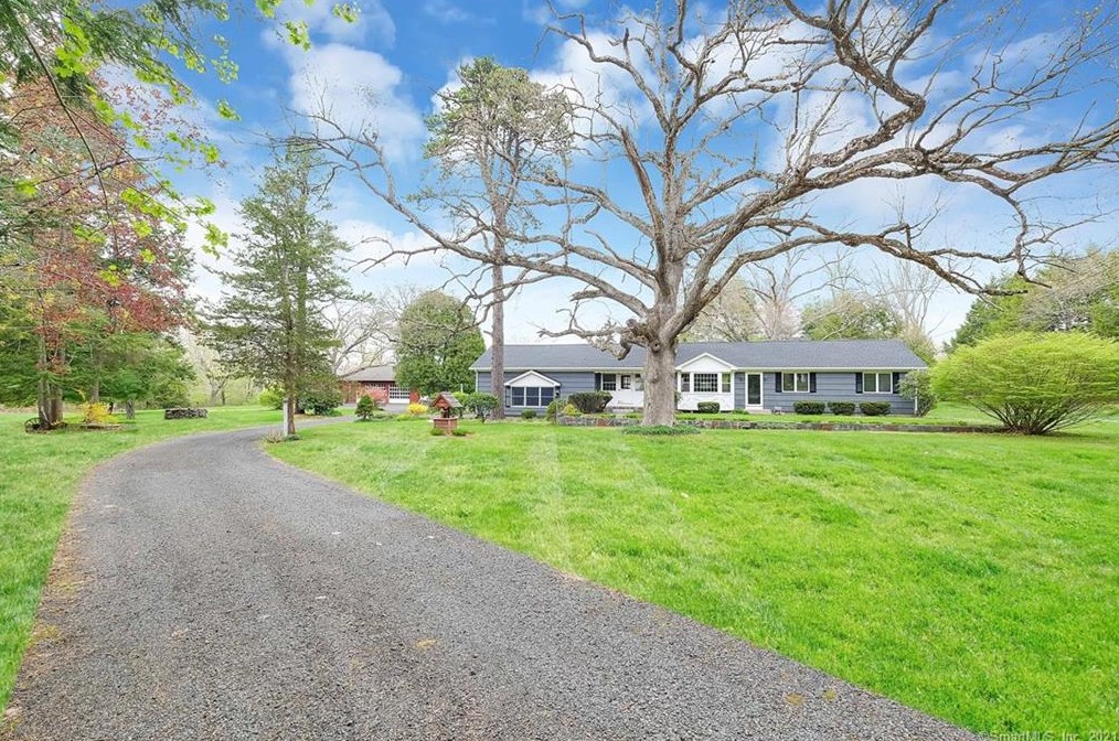 29 Bailey Ln, Somers, CT 06071