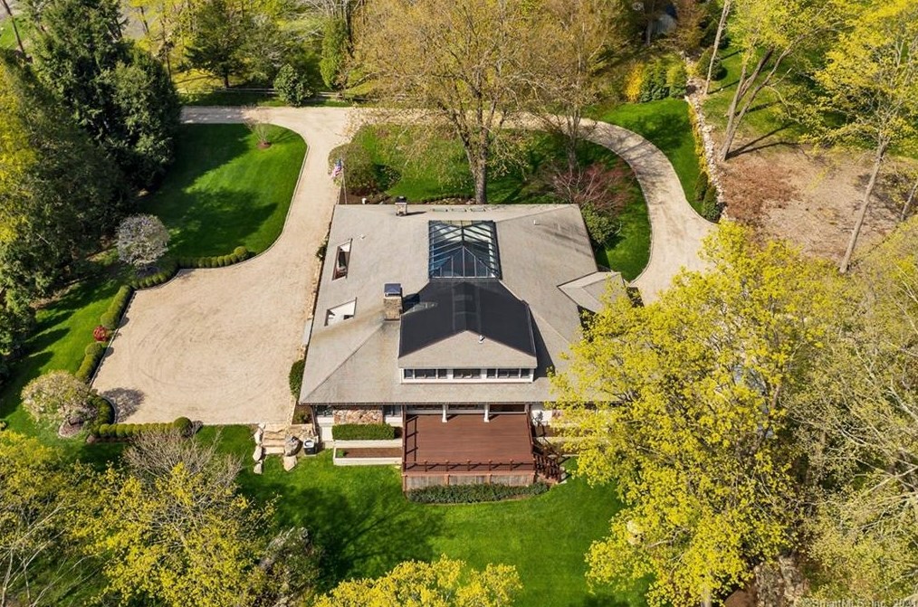 27 Rockwell Rd, Ridgefield, CT 06877
