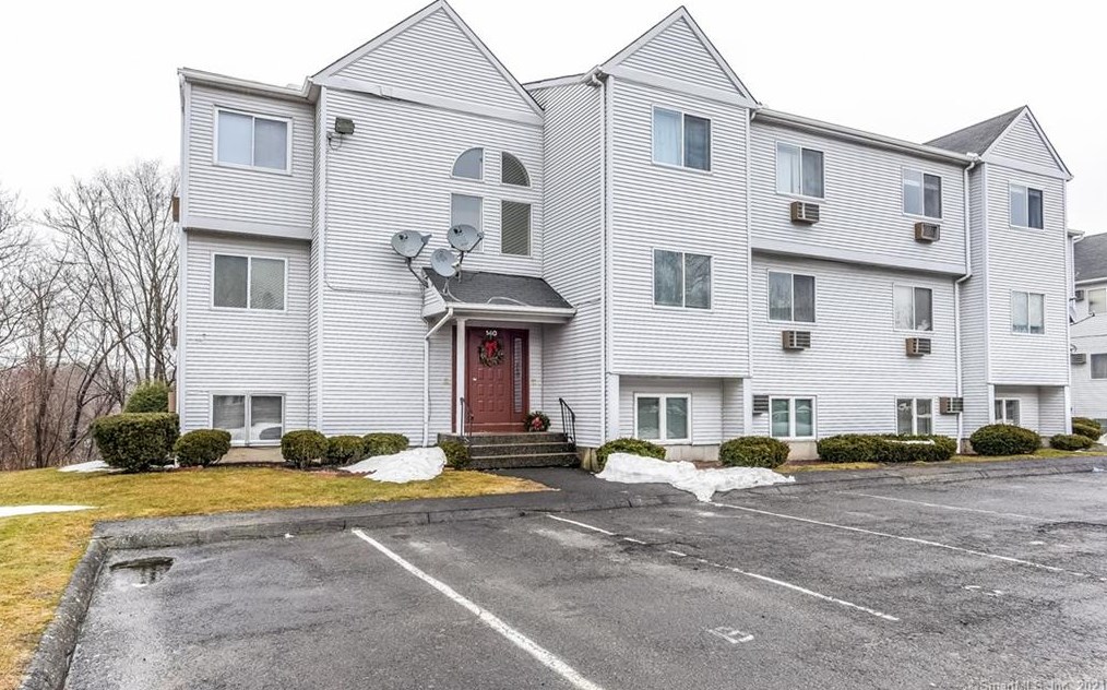 140 Hamden Ave #e, Waterbury, CT