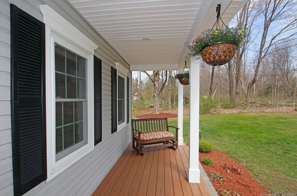 35 Beeney Rd, New Hartford, CT 06057