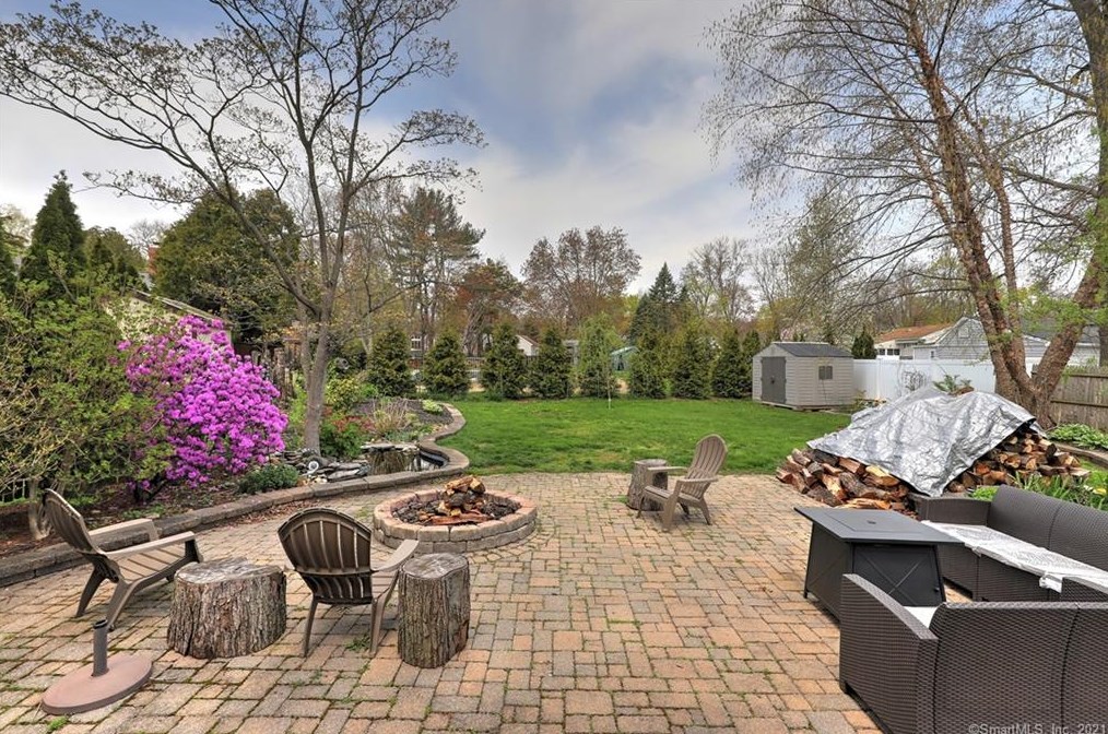60 Caroline Dr, Milford, CT 06461