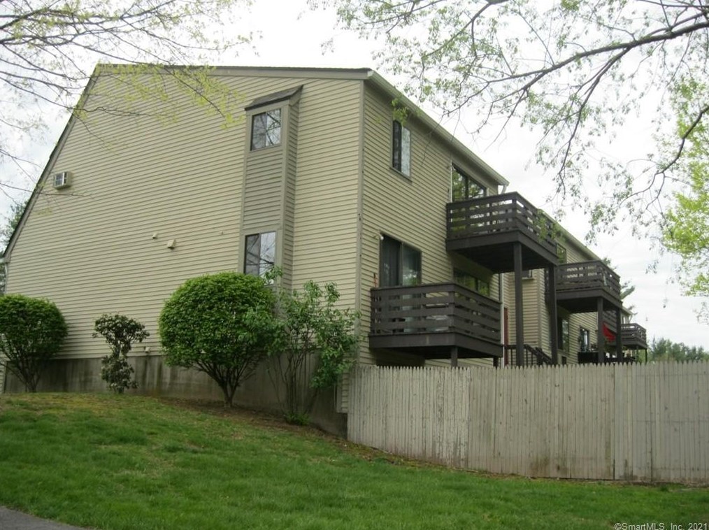 560 Yale Ave #278, Meriden, CT 06450