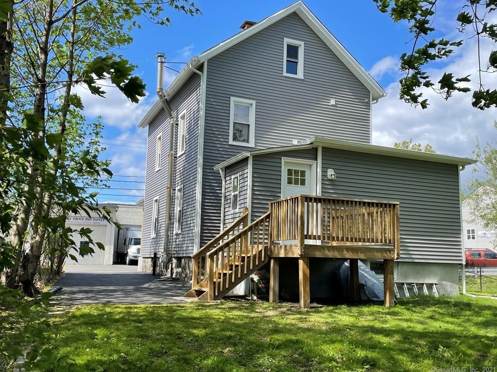 60 Chestnut Street Ext, Danbury, CT 06810
