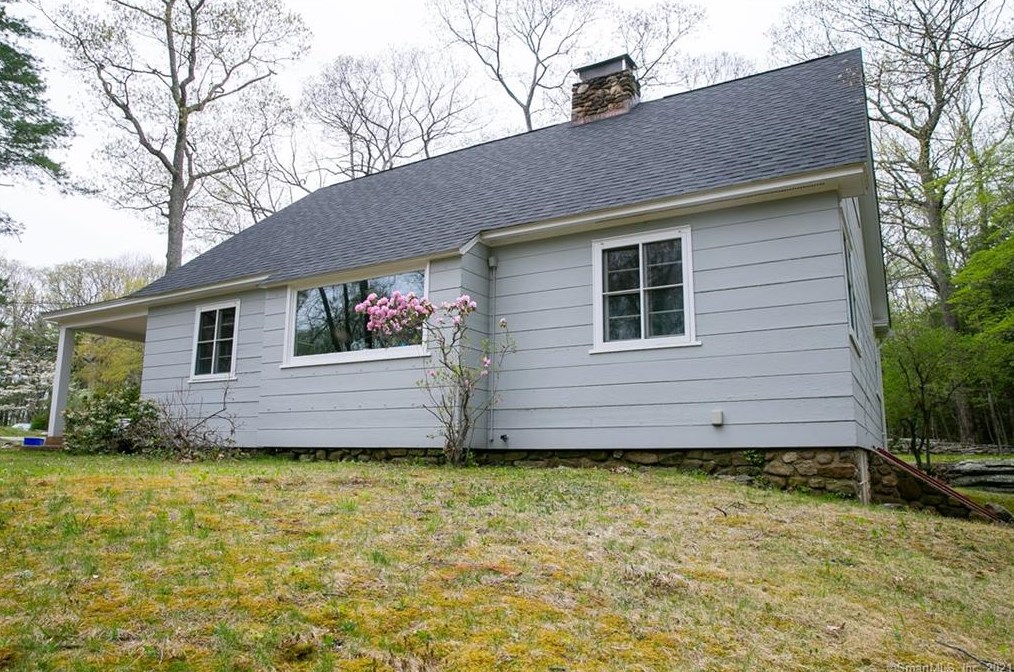 10 Hillside Cir, Storrs Mansfield, CT 06268 exterior