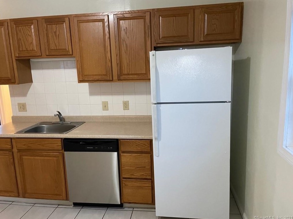 43 Wilson St #2, New Britain, CT 06051