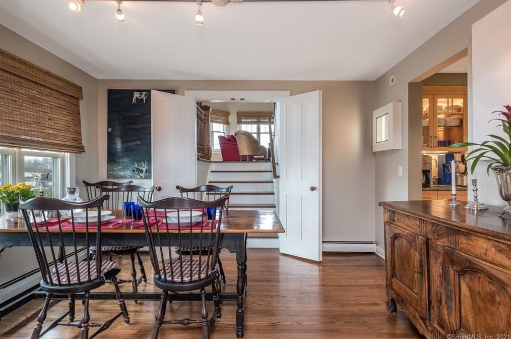 149 Prospect Ave, Guilford CT  06437-3100 exterior