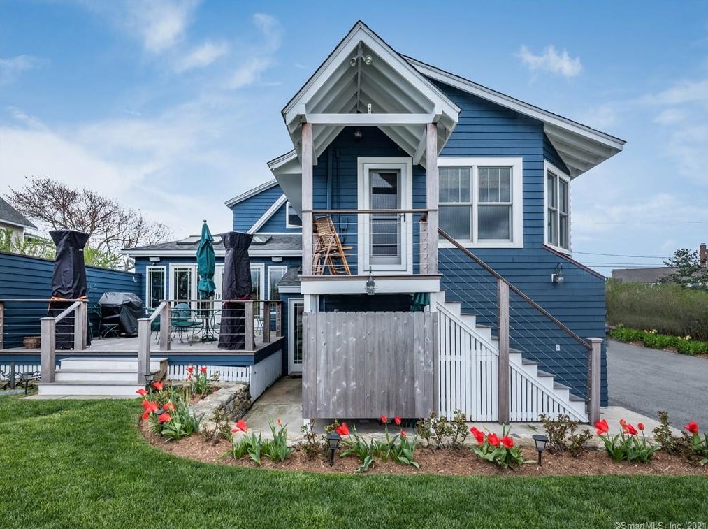 149 Prospect Ave, Guilford CT  06437-3100 exterior
