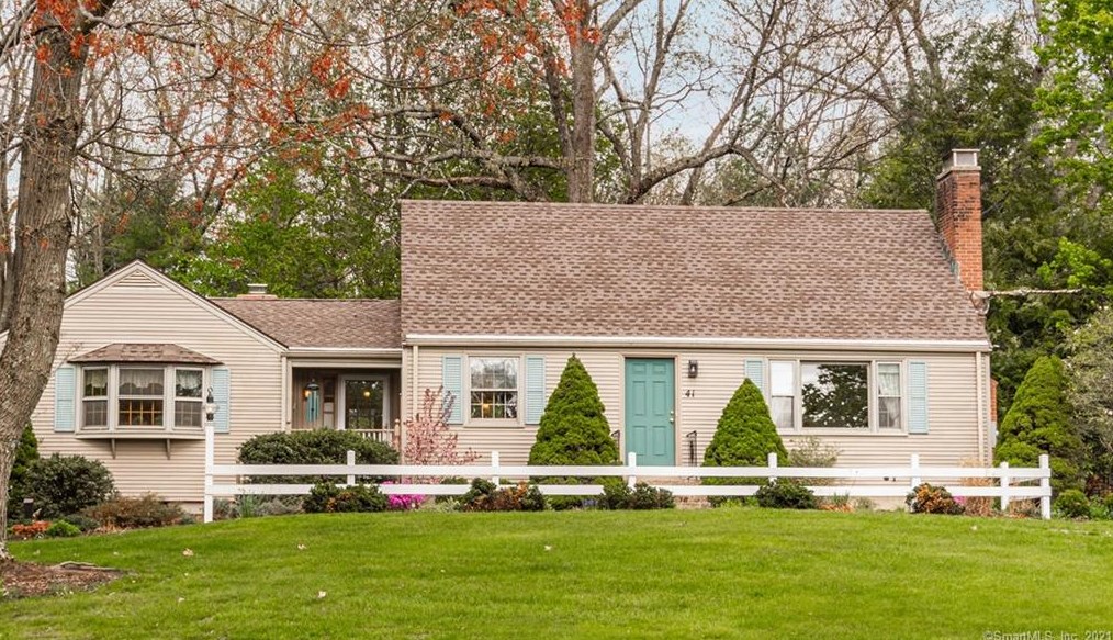 41 Knollwood Rd, Farmington, CT 06032
