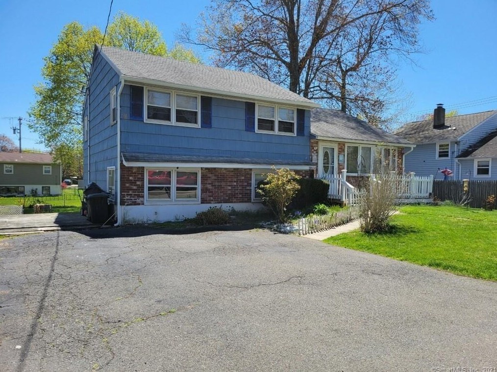 11 Batt Ln, New Haven, CT 06513 exterior