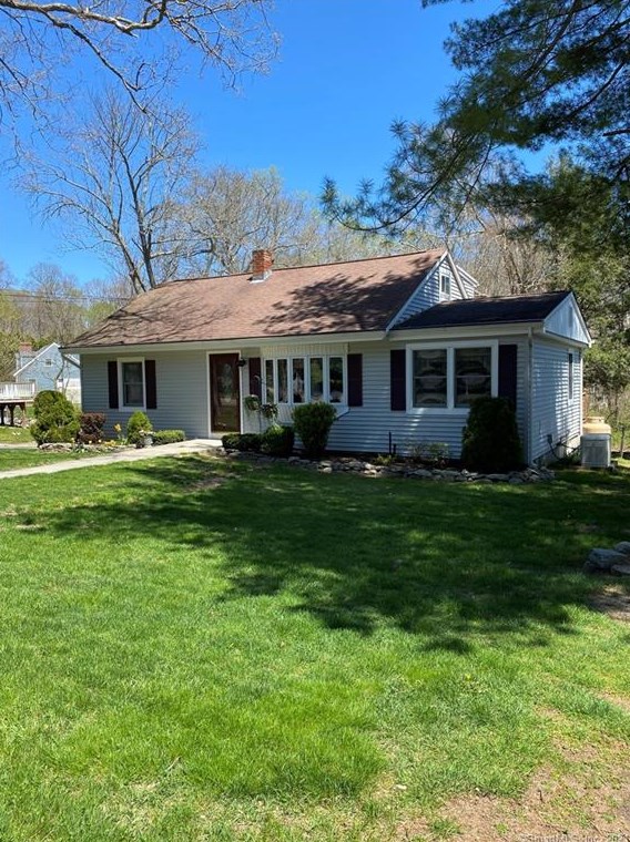 396 Colonel Ledyard Hwy, Gales Ferry, CT 06339