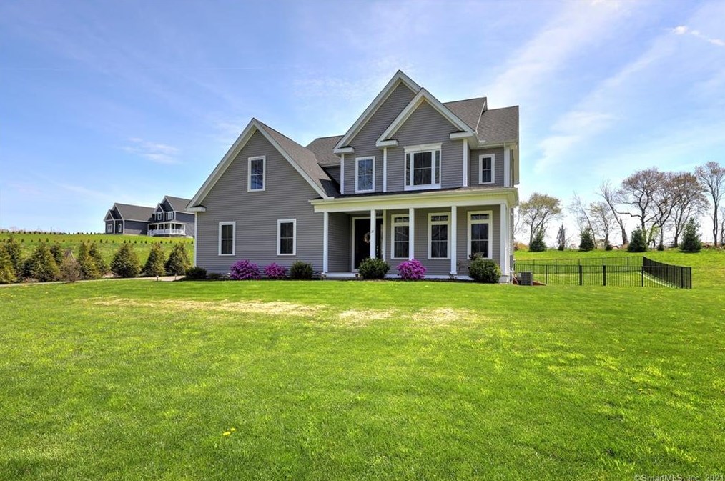 37 Mill Rd, North Branford, CT 06471