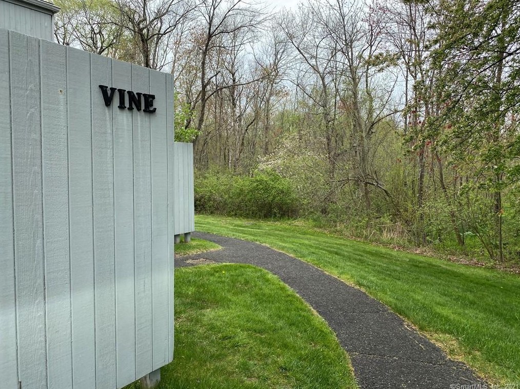 3 Vine Ln #3, Ridgefield, CT 06877
