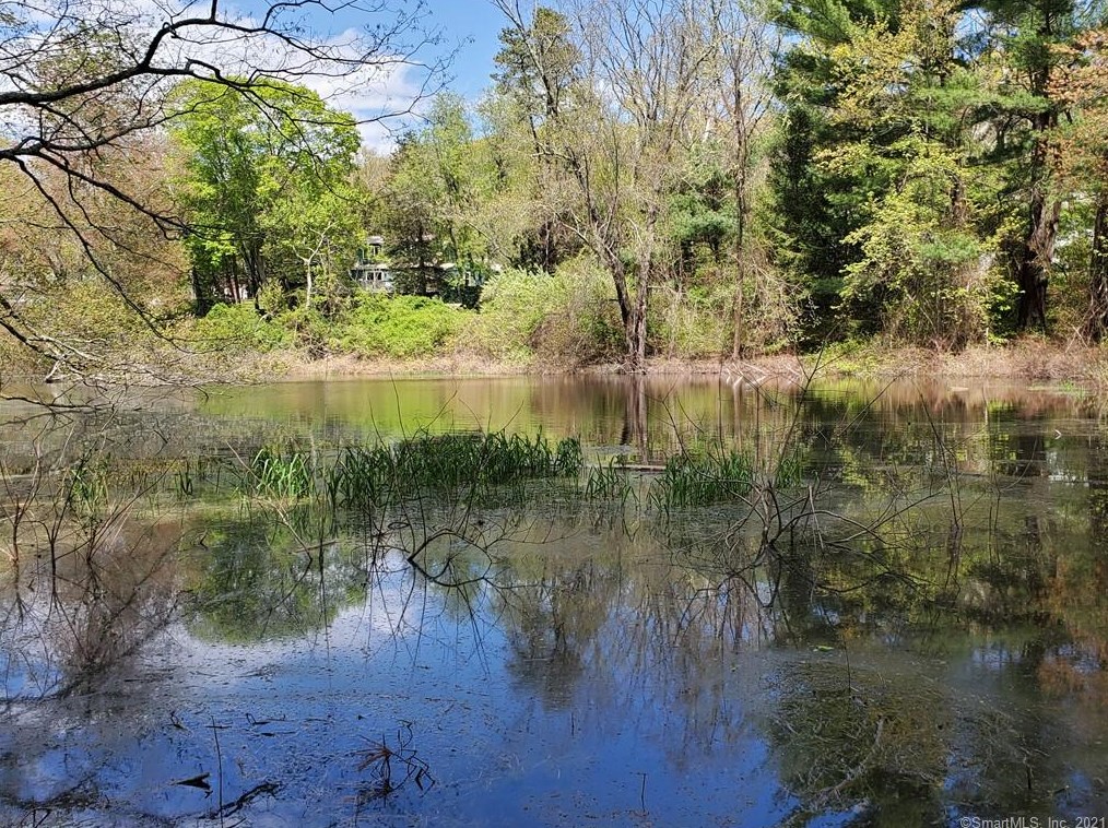 16 Thornbush, North Windham, CT 06250
