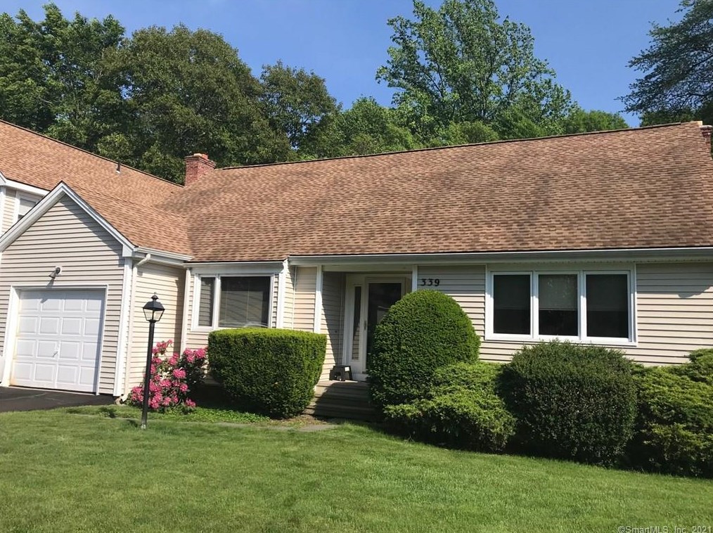 339 Navajo Loop Unit 339, Huntington, CT