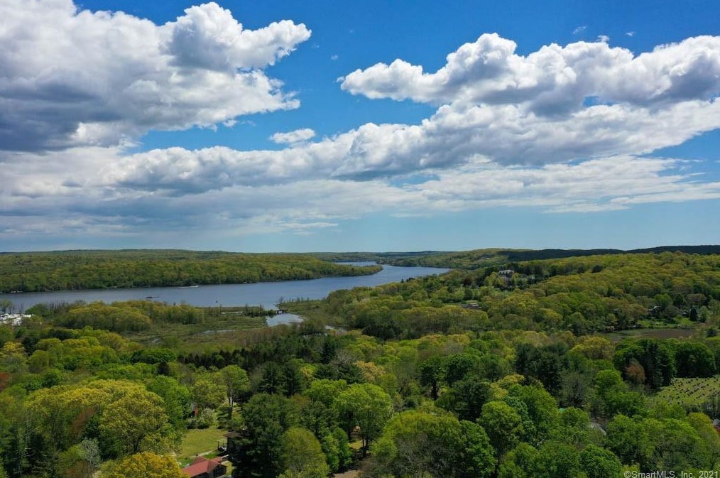 75 Middlesex Ave, Chester, CT 06412